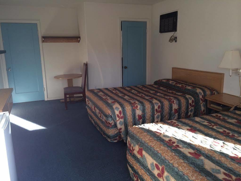 Hamlet Motel Newman Bagian luar foto